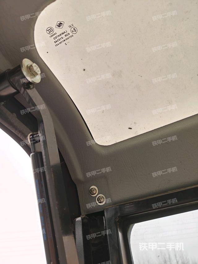 座椅左側(cè)控制臺/音響/含左手柄（駕駛室部分）