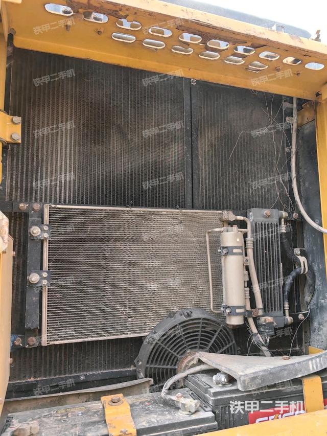 散熱器正面（大件艙室）