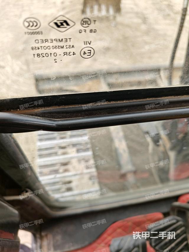 后窗玻璃角標(biāo)（駕駛室部分）