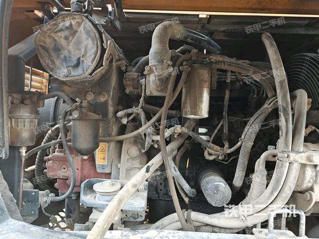 發(fā)動機室(上車部件) 發(fā)動機室(上車部件)