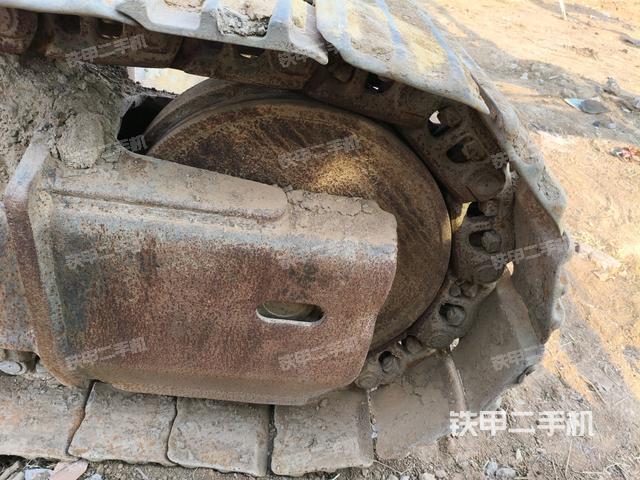 左導(dǎo)向輪（行走機(jī)構(gòu)）