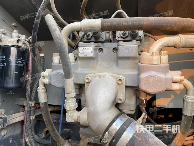 液壓泵斜45?左（大件艙室）