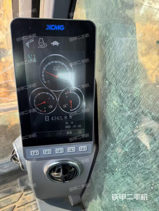 顯示屏?(駕駛室部分) 顯示屏?(駕駛室部分)