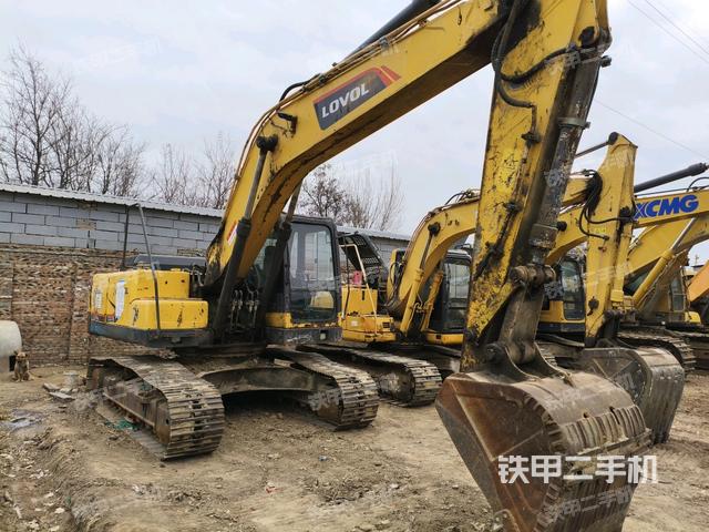 右前45(整機(jī)外觀) 右前45(整機(jī)外觀)