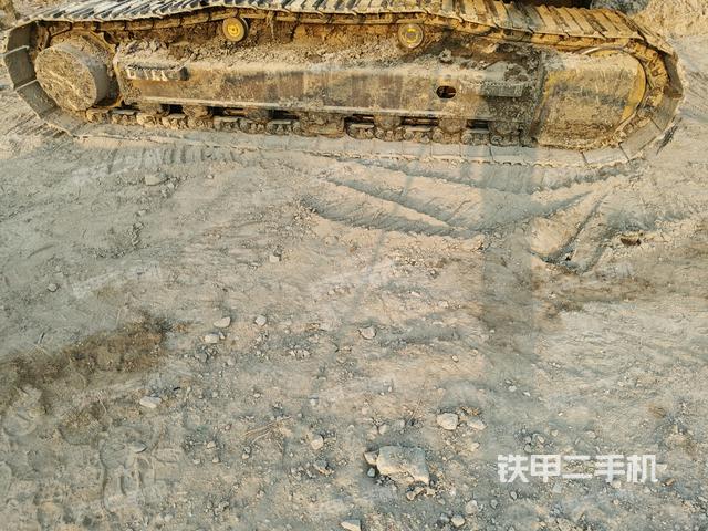 右導(dǎo)向輪（行走機(jī)構(gòu)）