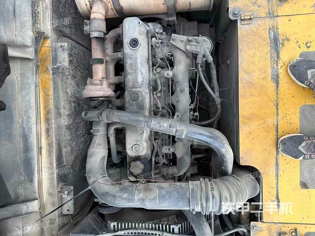 發(fā)動機整體俯視(整機外觀) 發(fā)動機整體俯視(整機外觀)