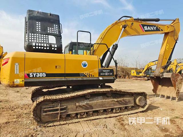 整機右后45°（整機外觀）