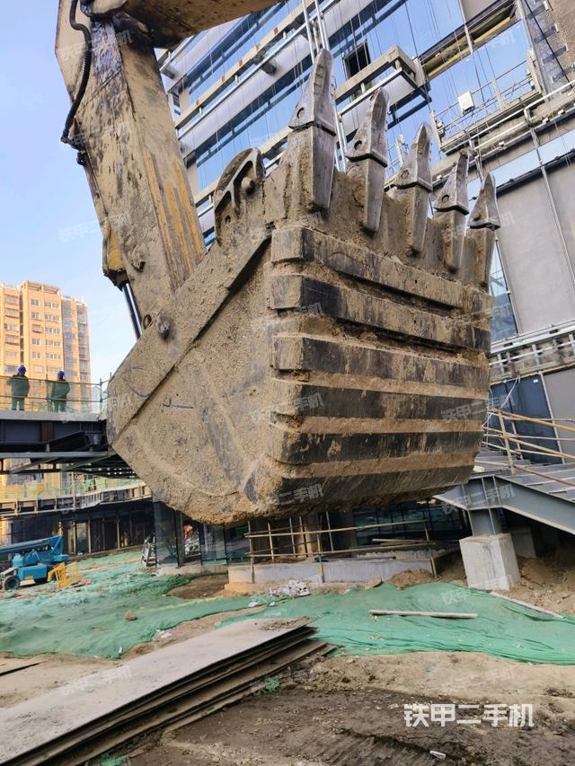 小臂整體左后（工作和回轉(zhuǎn)裝置）