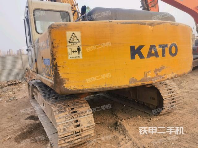 駕駛室頂部(整機外觀) 駕駛室頂部(整機外觀)