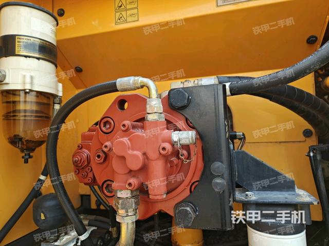 液壓泵斜45?左（大件艙室）