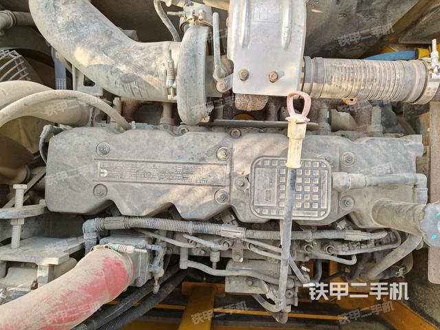 氣門室蓋螺絲特寫（上車部件）