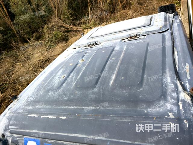 駕駛室頂部俯視（上車部件）