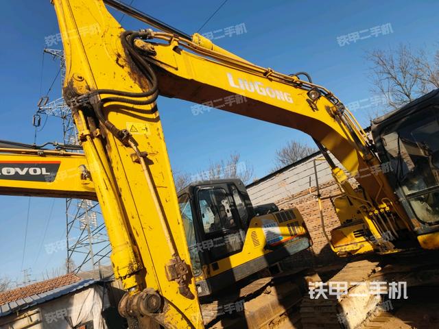 大臂整體?右側(cè)（工作和回轉(zhuǎn)裝置）