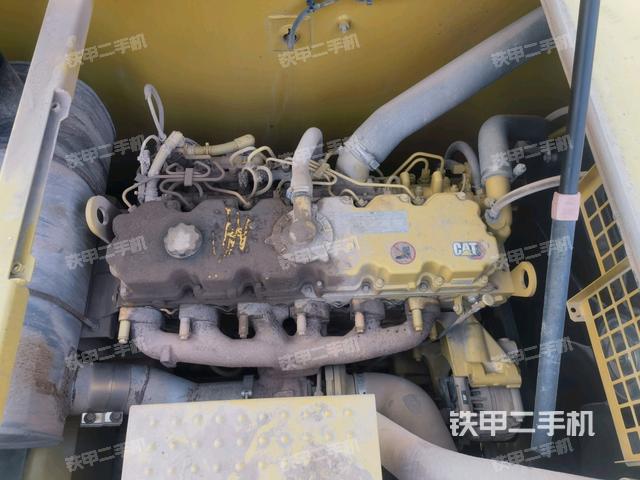 發(fā)動(dòng)機(jī)整體俯視(整機(jī)外觀) 發(fā)動(dòng)機(jī)整體俯視(整機(jī)外觀)