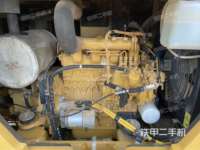 发动机整体俯视（整机外观）