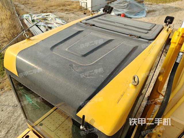 駕駛室頂部俯視（上車部件）