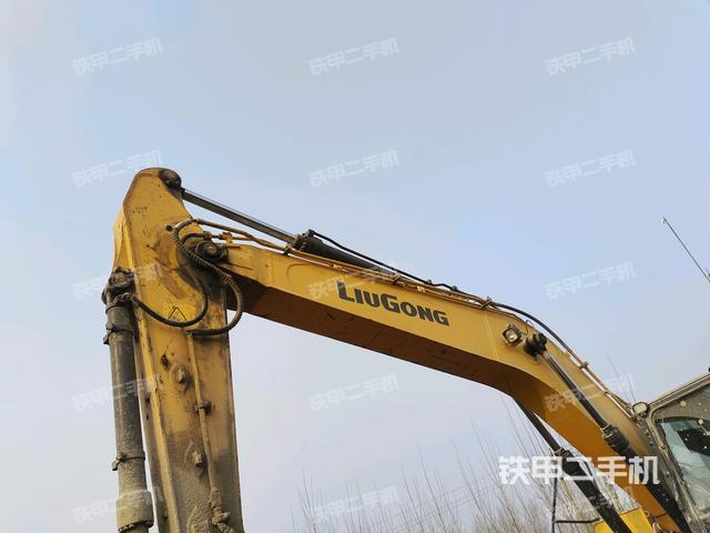 大臂整體?右側(cè)(工作和回轉(zhuǎn)裝置) 大臂整體?右側(cè)(工作和回轉(zhuǎn)裝置)