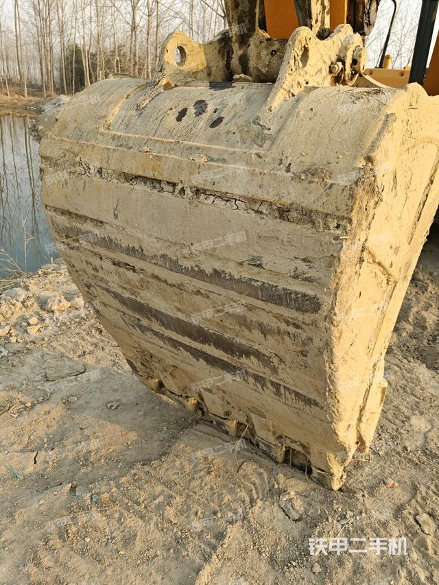 大臂根部?斜視（工作和回轉(zhuǎn)裝置）