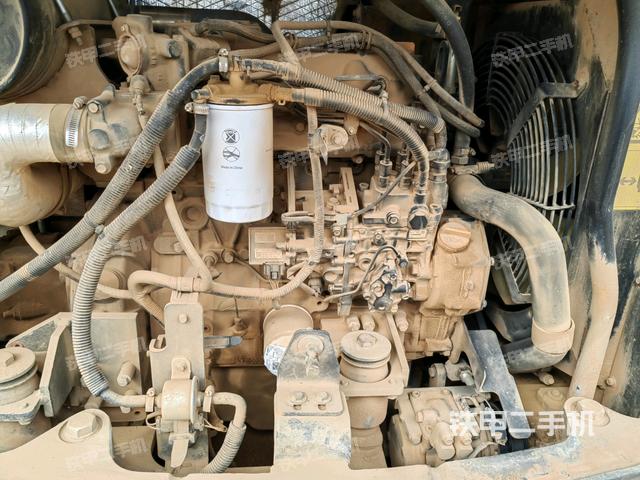 發(fā)動(dòng)機(jī)室(上車部件) 發(fā)動(dòng)機(jī)室(上車部件)