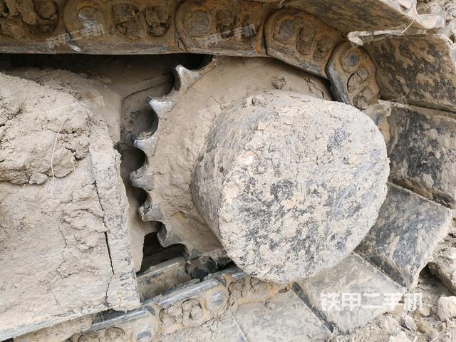 右驅(qū)動(dòng)輪（行走機(jī)構(gòu)）