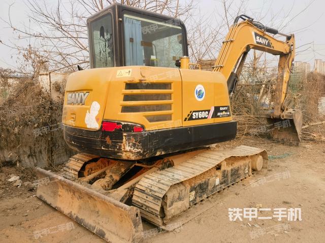整機(jī)右后45°(整機(jī)外觀) 整機(jī)右后45°(整機(jī)外觀)