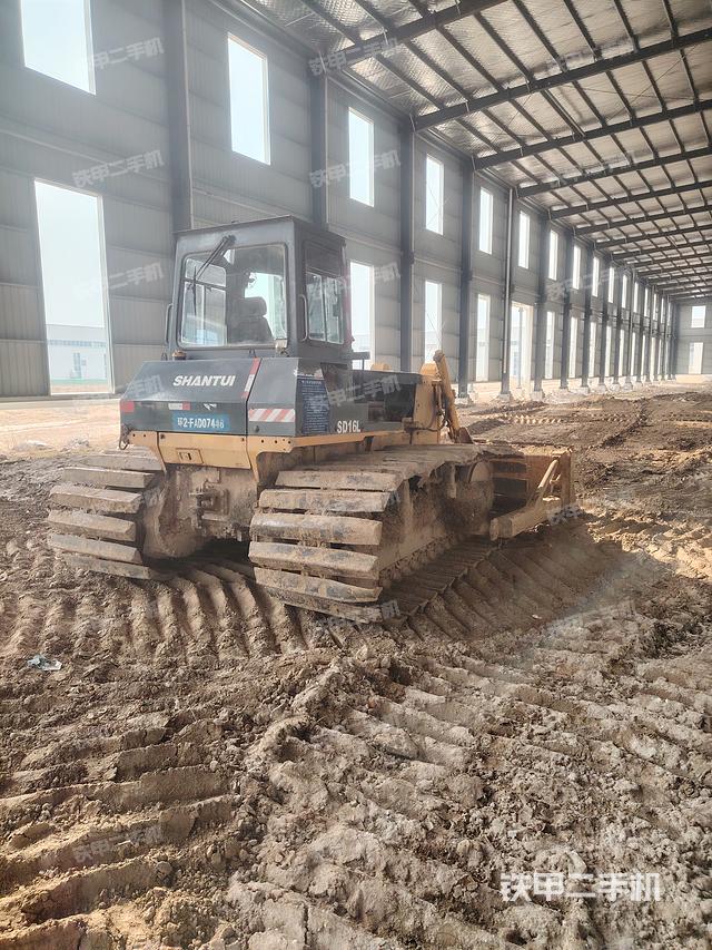 整機左側(cè)（設(shè)備外觀及核心部件）