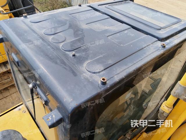 駕駛室頂部（整機(jī)外觀）