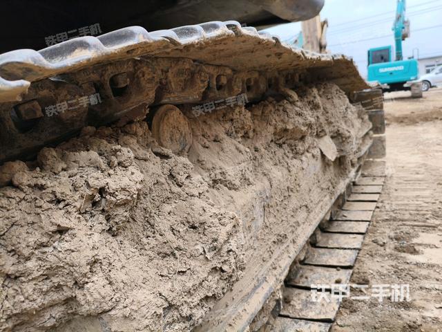 右侧行走马达盖板(行走机构) 右侧行走马达盖板(行走机构)