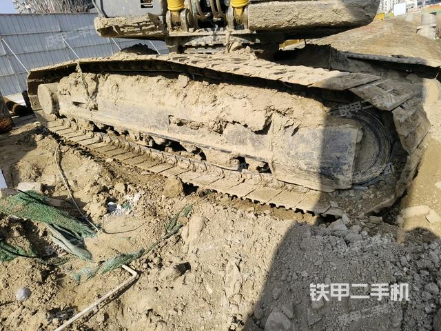 左側(cè)履帶整體?(行走機(jī)構(gòu)) 左側(cè)履帶整體?(行走機(jī)構(gòu))