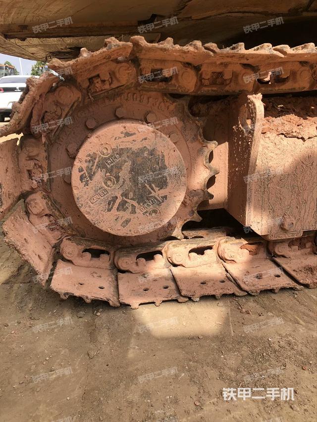 右驅(qū)動(dòng)輪（行走機(jī)構(gòu)）