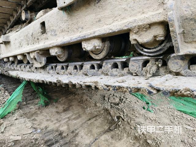 左導(dǎo)向輪（行走機(jī)構(gòu)）