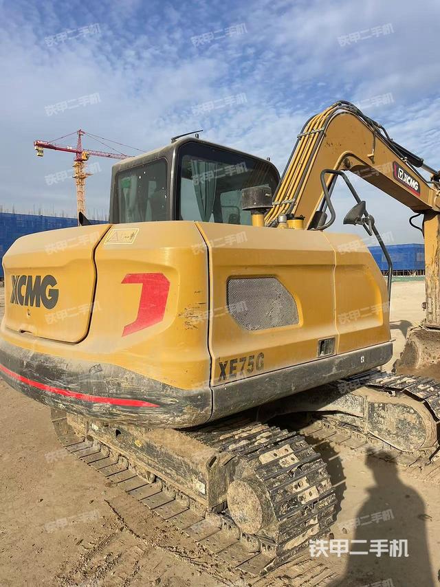 整機右后45°（整機外觀）