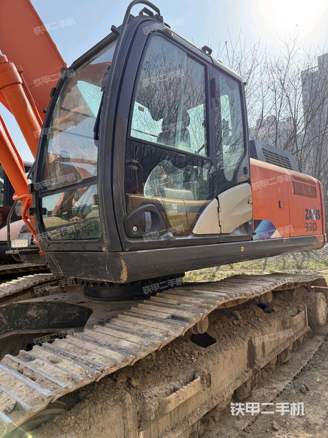 駕駛室整體（整機(jī)外觀）