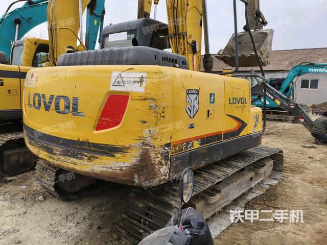 雷沃重工FR170E挖掘机的设备实拍-第3张实拍照片