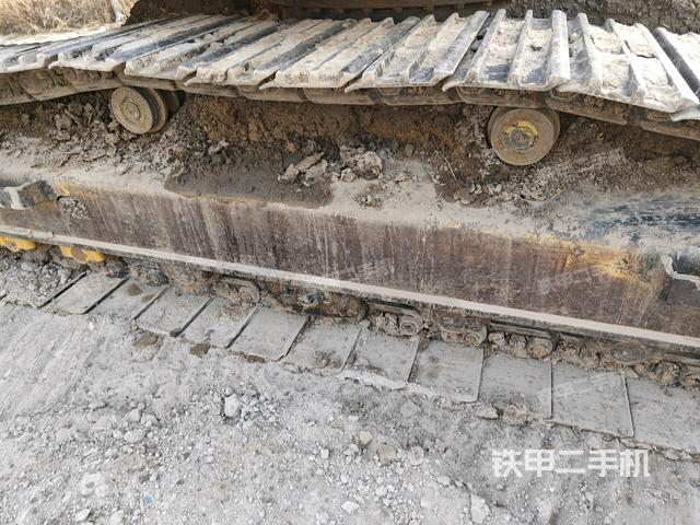 右驅(qū)動(dòng)輪（行走機(jī)構(gòu)）