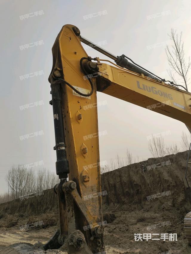 小臂整體左后（工作和回轉(zhuǎn)裝置）