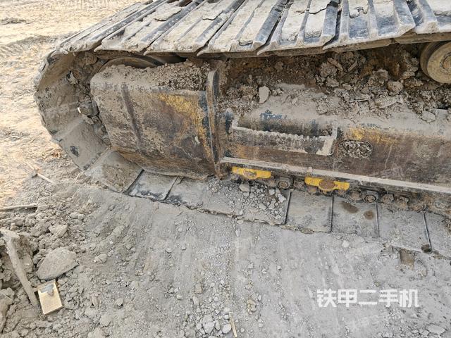 右側(cè)履帶整體（行走機(jī)構(gòu)）