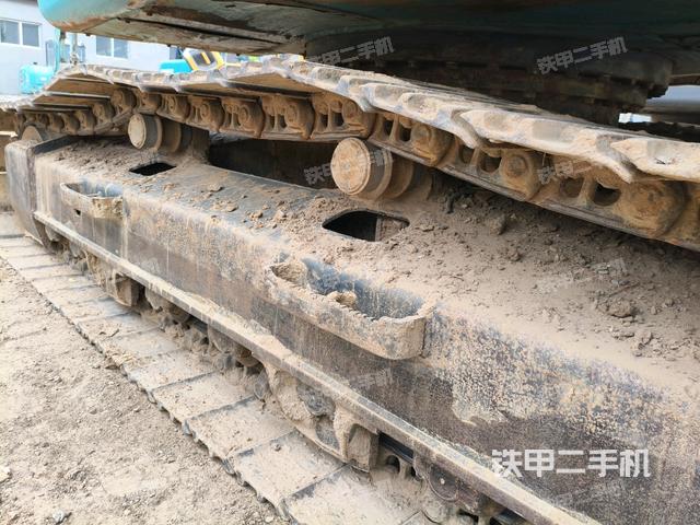 右側(cè)履帶整體(行走機(jī)構(gòu)) 右側(cè)履帶整體(行走機(jī)構(gòu))