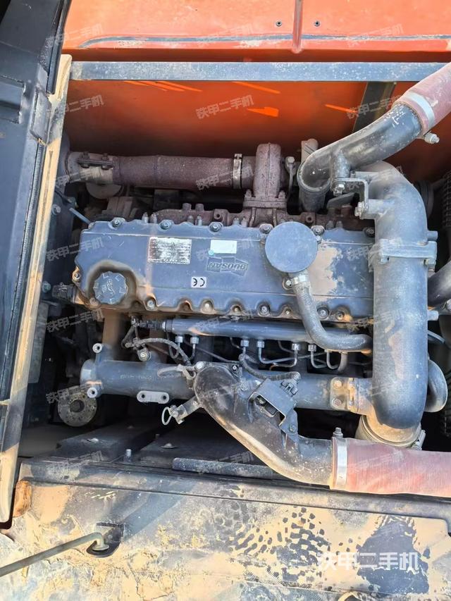 發(fā)動(dòng)機(jī)整體俯視(整機(jī)外觀) 發(fā)動(dòng)機(jī)整體俯視(整機(jī)外觀)