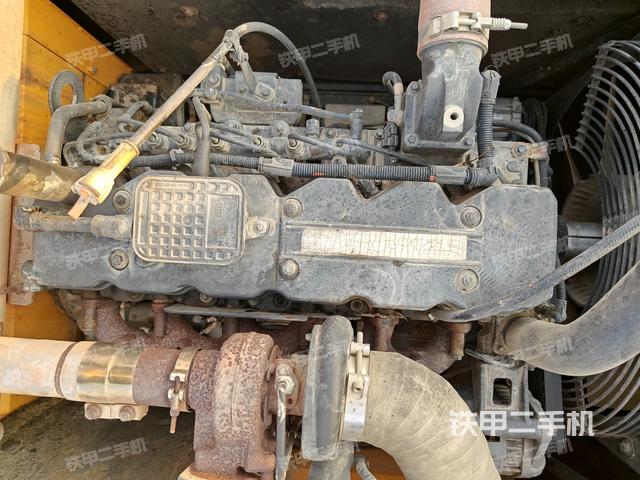 氣門室蓋螺絲特寫（上車部件）