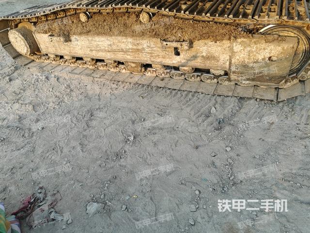 左側(cè)履帶整體?（行走機構(gòu)）