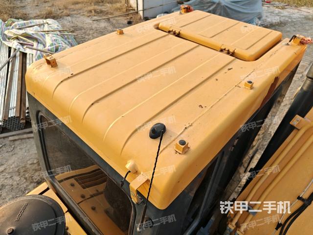 駕駛室頂部俯視（上車部件）