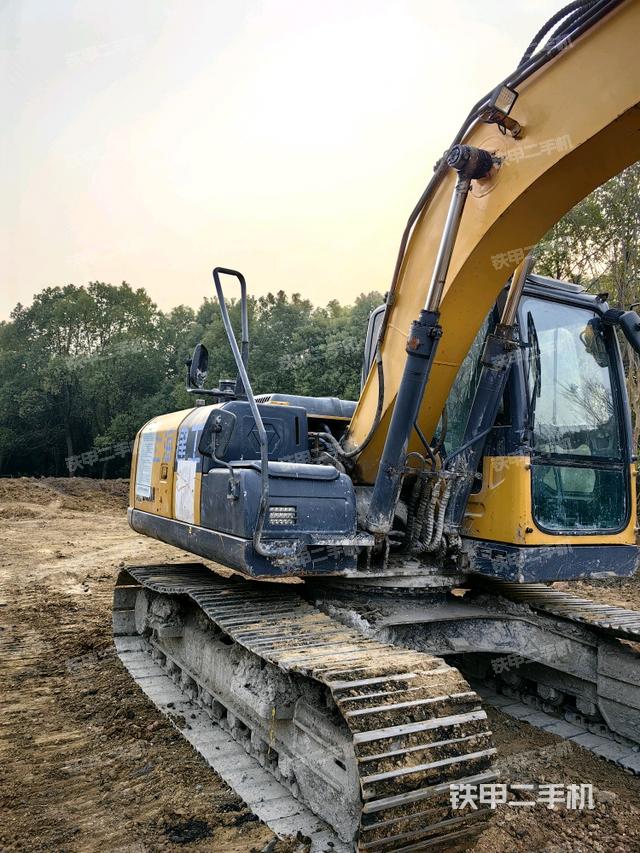 左后45（整機外觀）