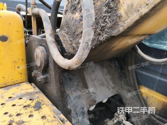 大臂根部?斜視(工作和回轉(zhuǎn)裝置) 大臂根部?斜視(工作和回轉(zhuǎn)裝置)