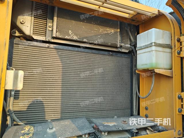 散熱器正面（大件艙室）