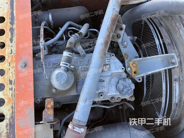 發(fā)動機整體俯視(整機外觀) 發(fā)動機整體俯視(整機外觀)