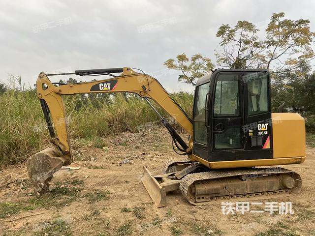 卡特彼勒CAT®305.5E2 小型液压挖掘机
