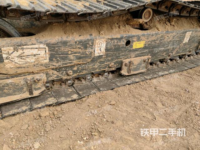 右側(cè)行走馬達(dá)蓋板(行走機(jī)構(gòu)) 右側(cè)行走馬達(dá)蓋板(行走機(jī)構(gòu))