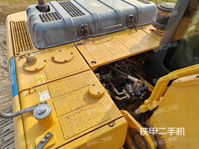 小臂整體左后（工作和回轉裝置）