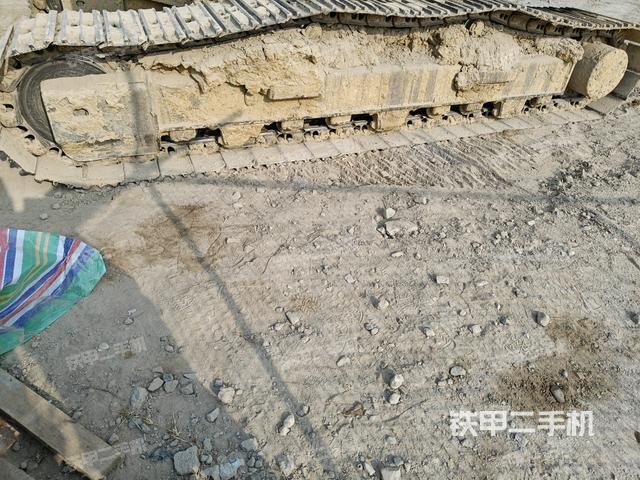 右側行走馬達蓋板（行走機構）